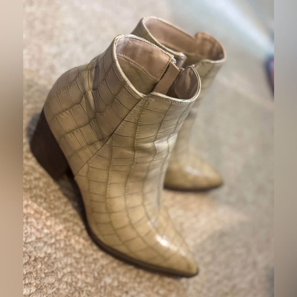 Modcloth Beige Croc-Embossed Ankle Boots